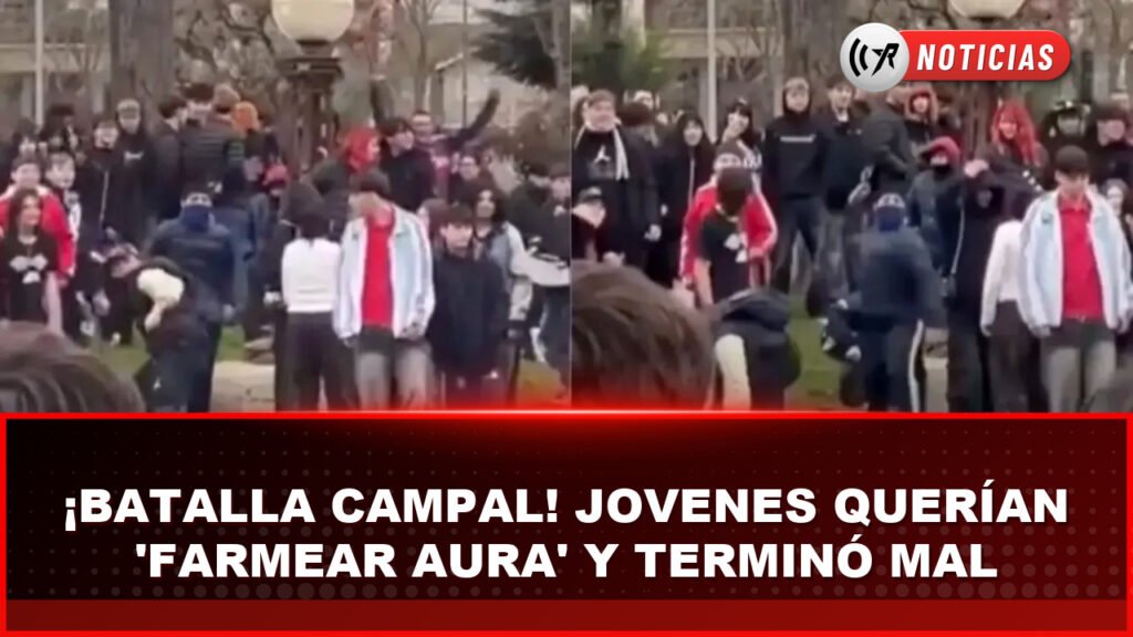 Jóvenes reunidos en una plaza pública en una escena de caos tras altercado viral.